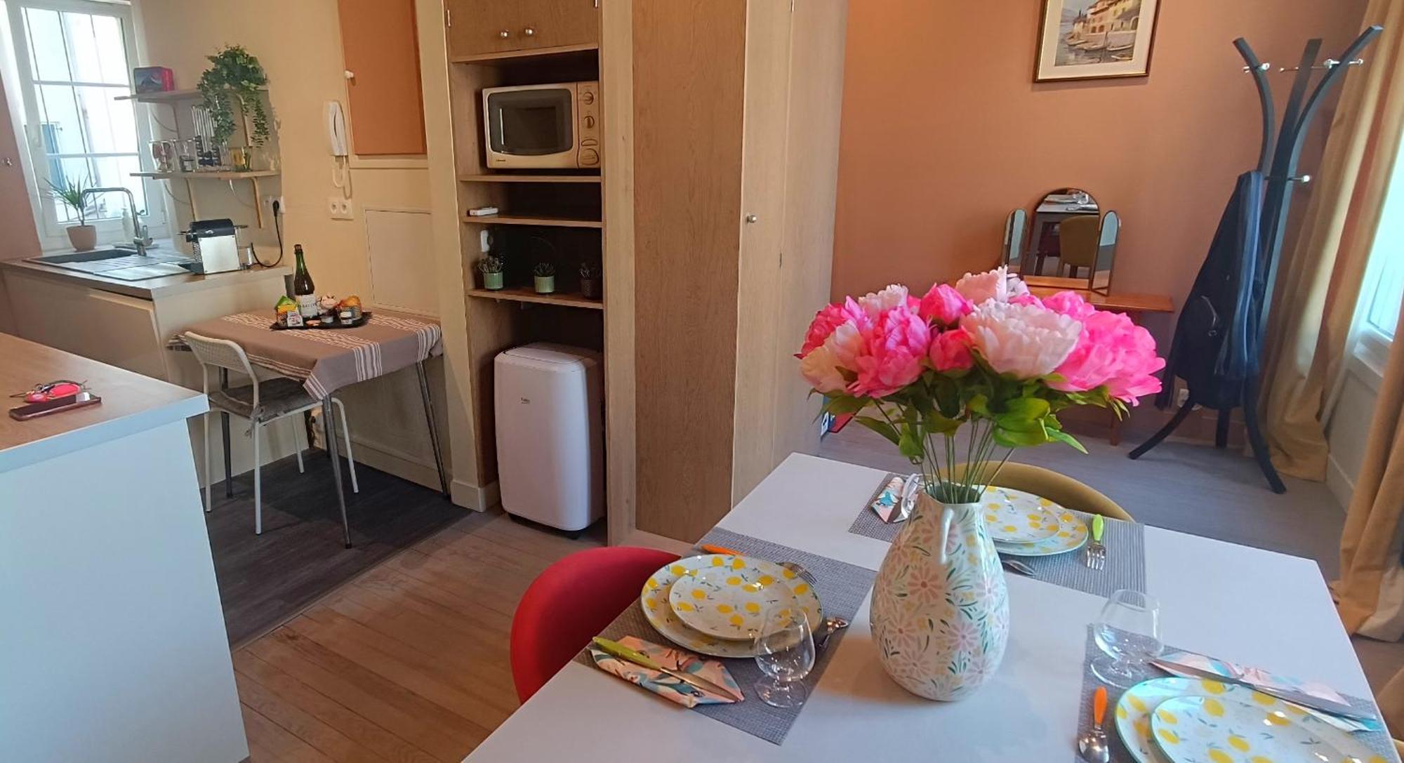 Appartement De Style - Rue Pietonne - Centre Ville ก็อง ภายนอก รูปภาพ